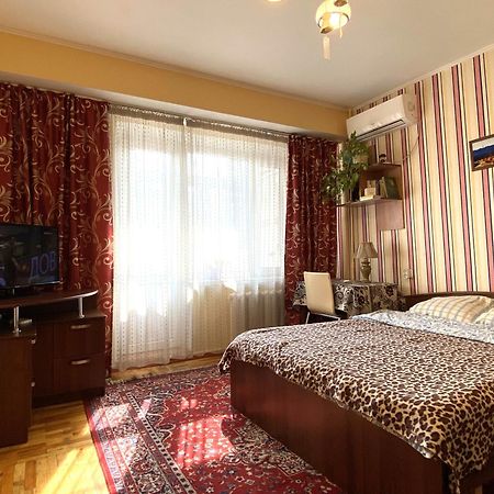 "Арбат" Центр Квартира- Apartment "Arbat" Almaty Luaran gambar